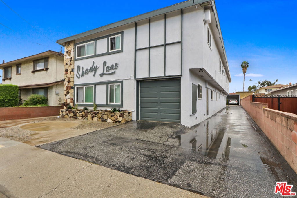 10502 Western Avenue
