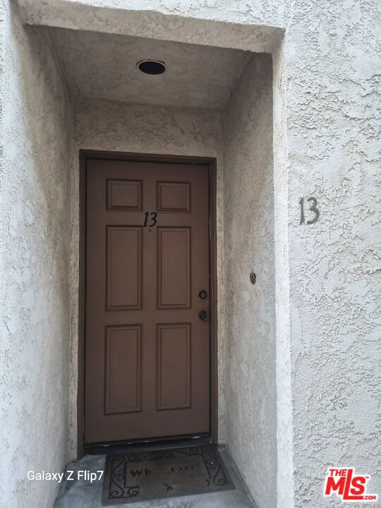 547 E Hazel Street 13