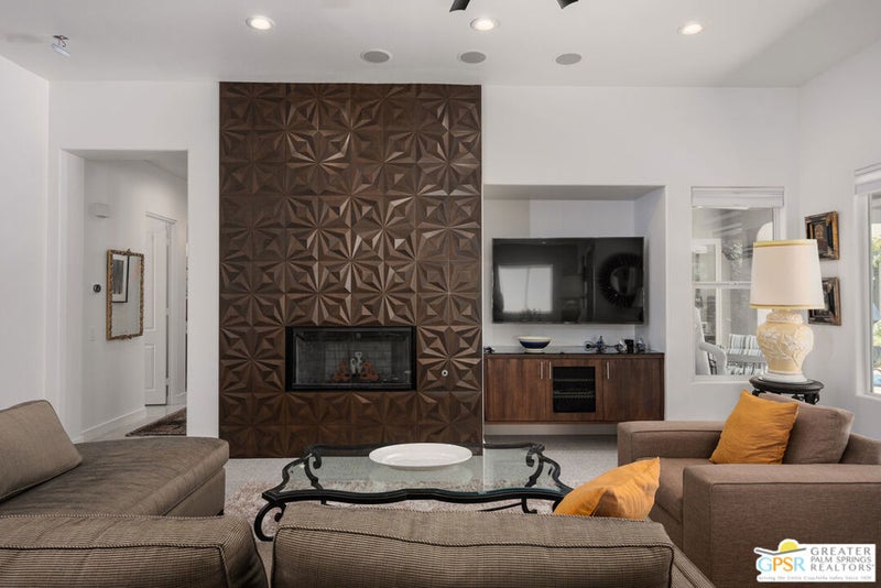 2160 N Hermosa Drive