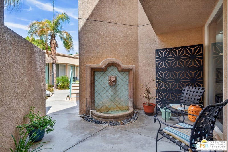 1555 N Chaparral Road 330