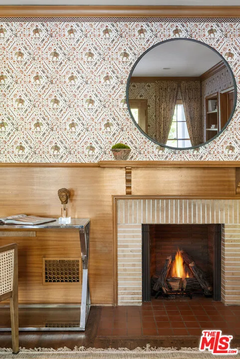 Los Angeles, California 90049, United States, 3 Bedrooms Bedrooms, ,2 BathroomsBathrooms,Residential,Pending,230133