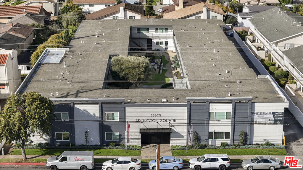 23805 Arlington Avenue