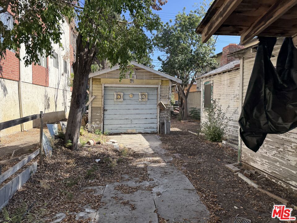 482 E Santa Anita Avenue