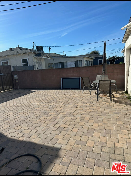 10515 S Manhattan Place