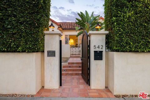 542 N Curson Avenue Los Angeles CA 90036