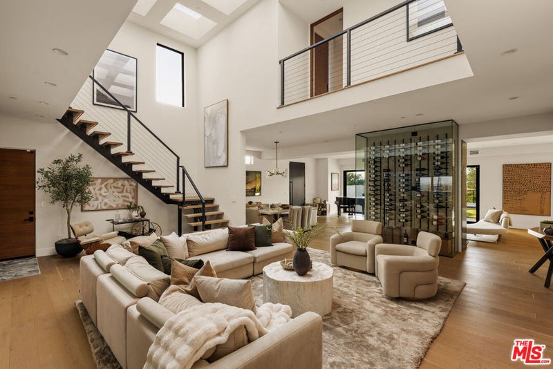 3208 Oakley Drive