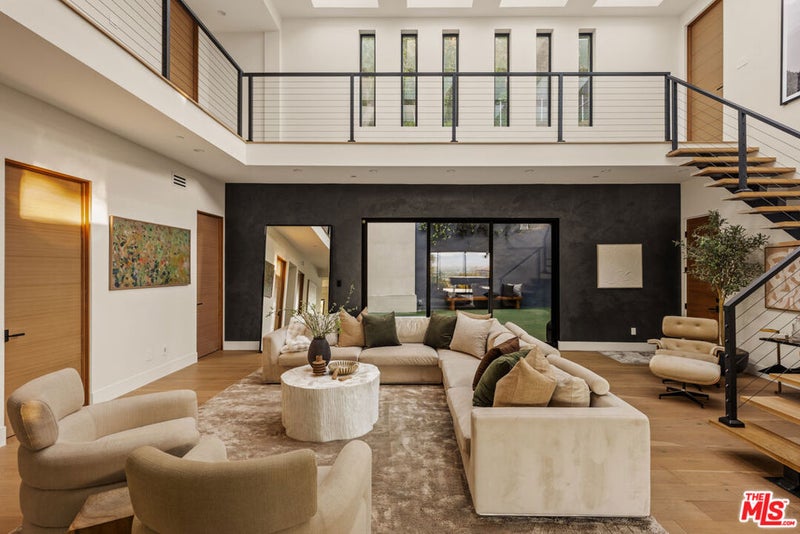 3208 Oakley Drive