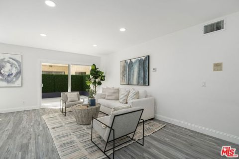 1750 Camino Palmero Street 237 Los Angeles CA 90046