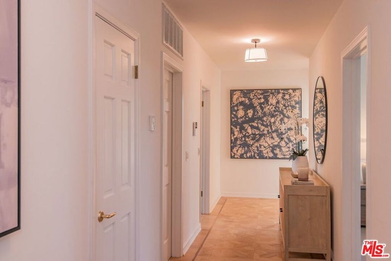 1044 5th Street 202