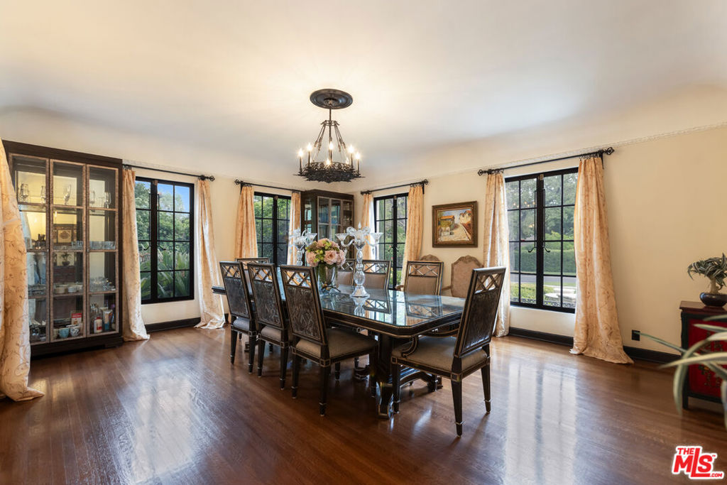 Properties 4 2086 S Oak Knoll Avenue