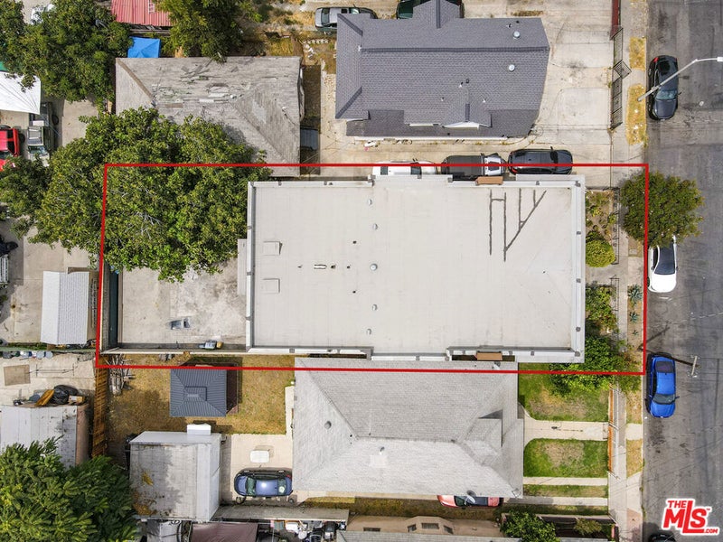 326 E 35th Street