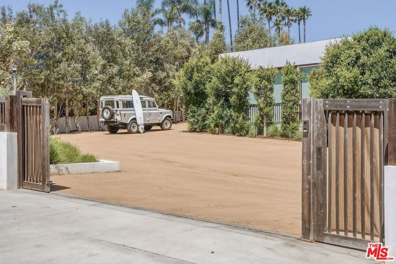28837 Selfridge Drive