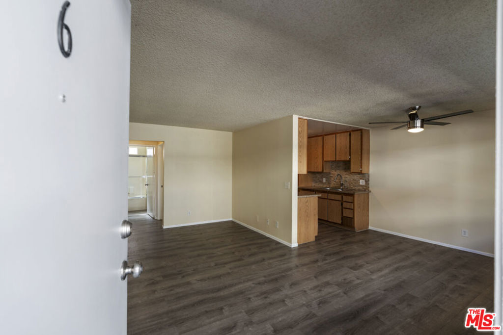 7635 Lankershim Boulevard