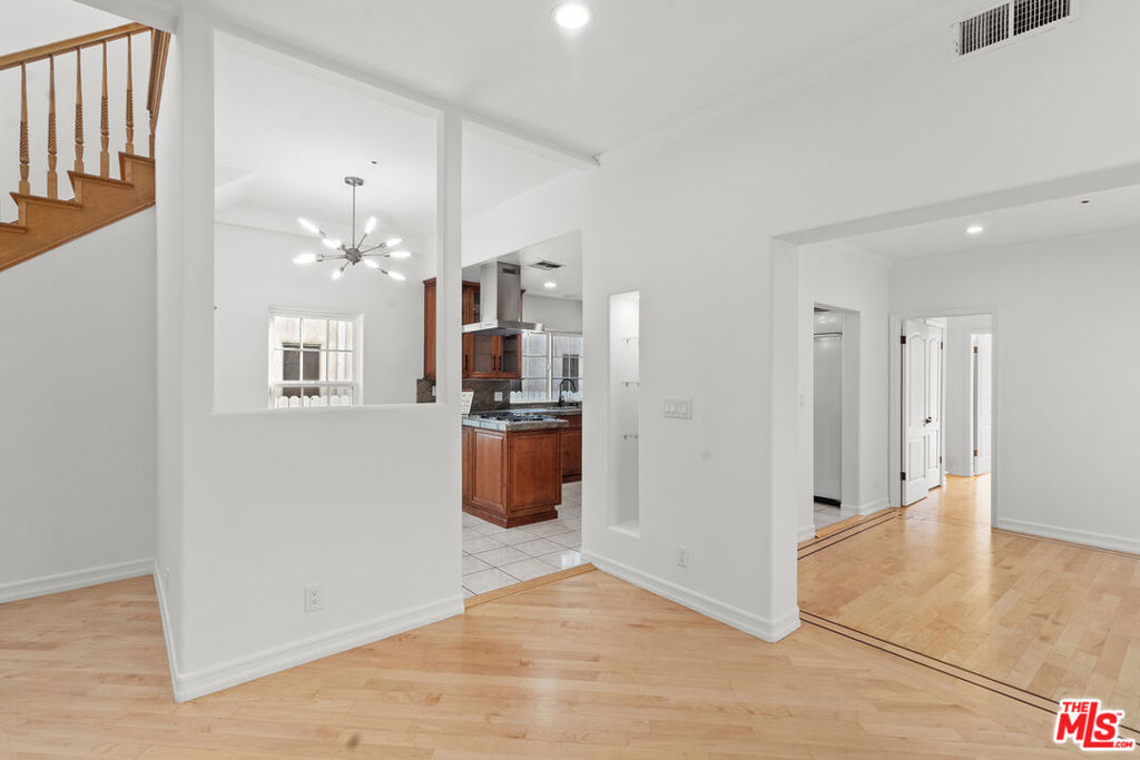 Properties 3 427 S Clark Drive