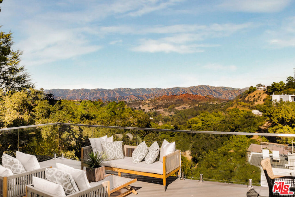 Properties 1 8921 Appian Way