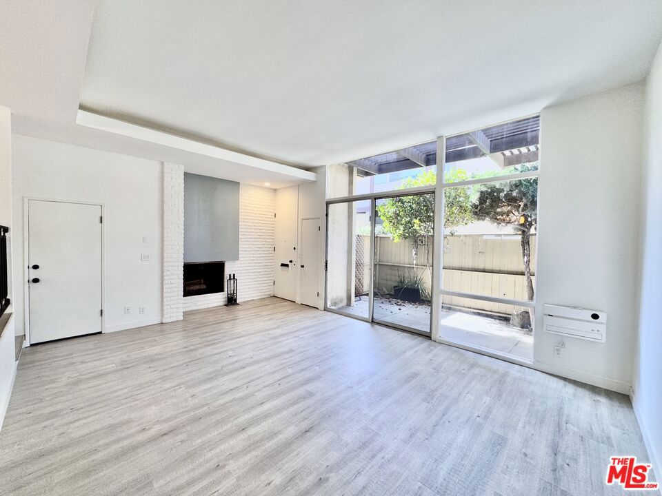 5346 Fairview Boulevard