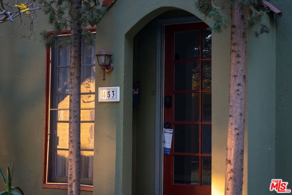 Properties 2 451 E Sacramento Street