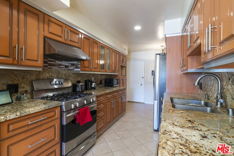 6225 Coldwater Canyon Avenue 112