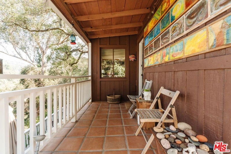 1237 Old Topanga Canyon Road