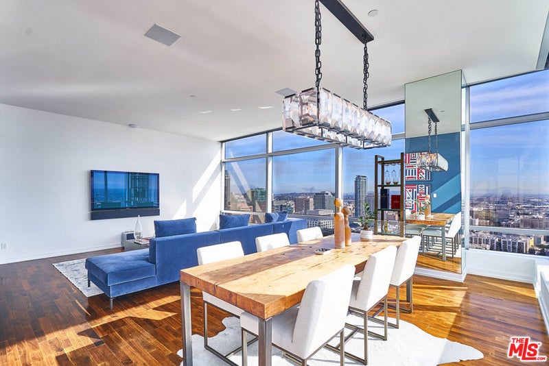 900 W Olympic Boulevard 34A