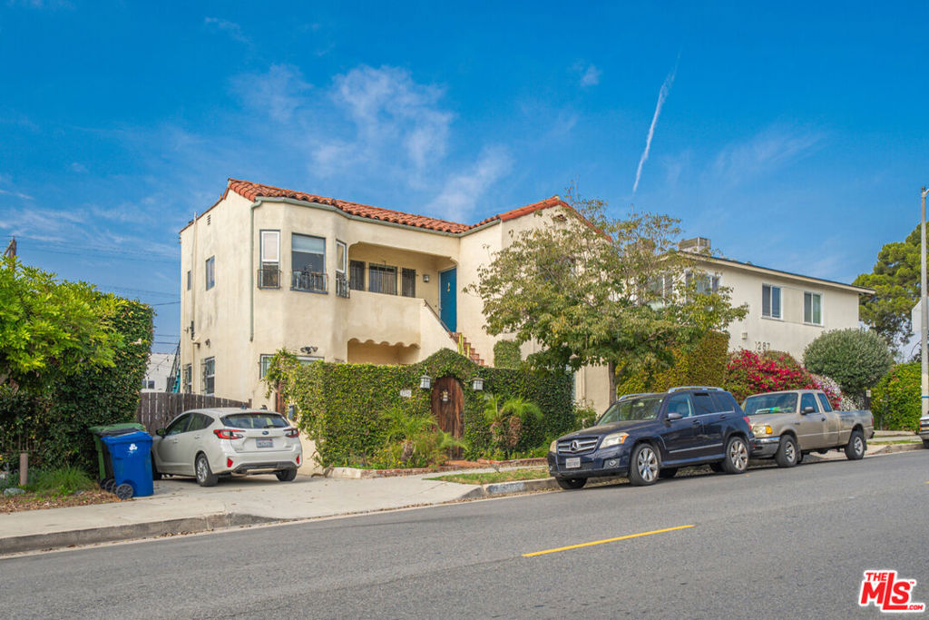 1293 S Cochran Avenue