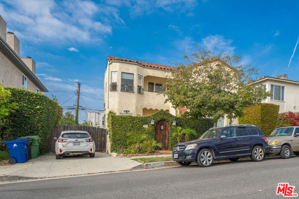 1293 S Cochran Avenue