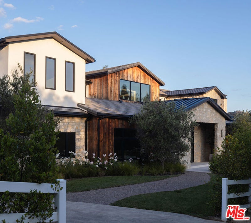 24247 Bridle Trail Road