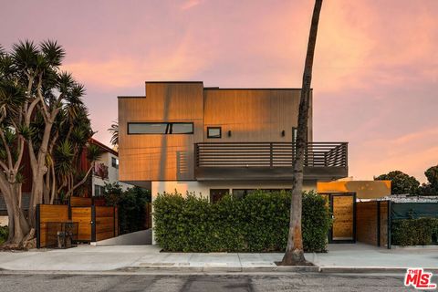 212 Bay Street 101 Santa Monica CA 90405