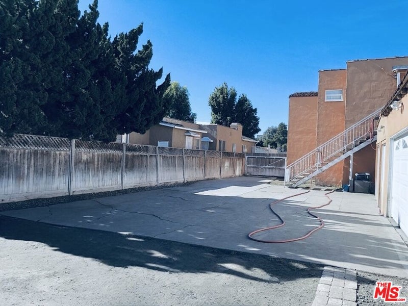 1610 Hauser Boulevard