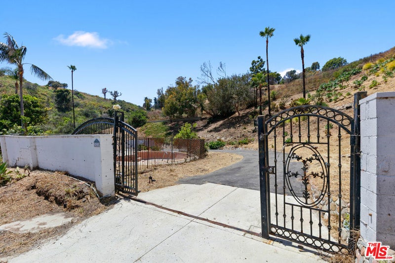 3821 Carbon Canyon Road