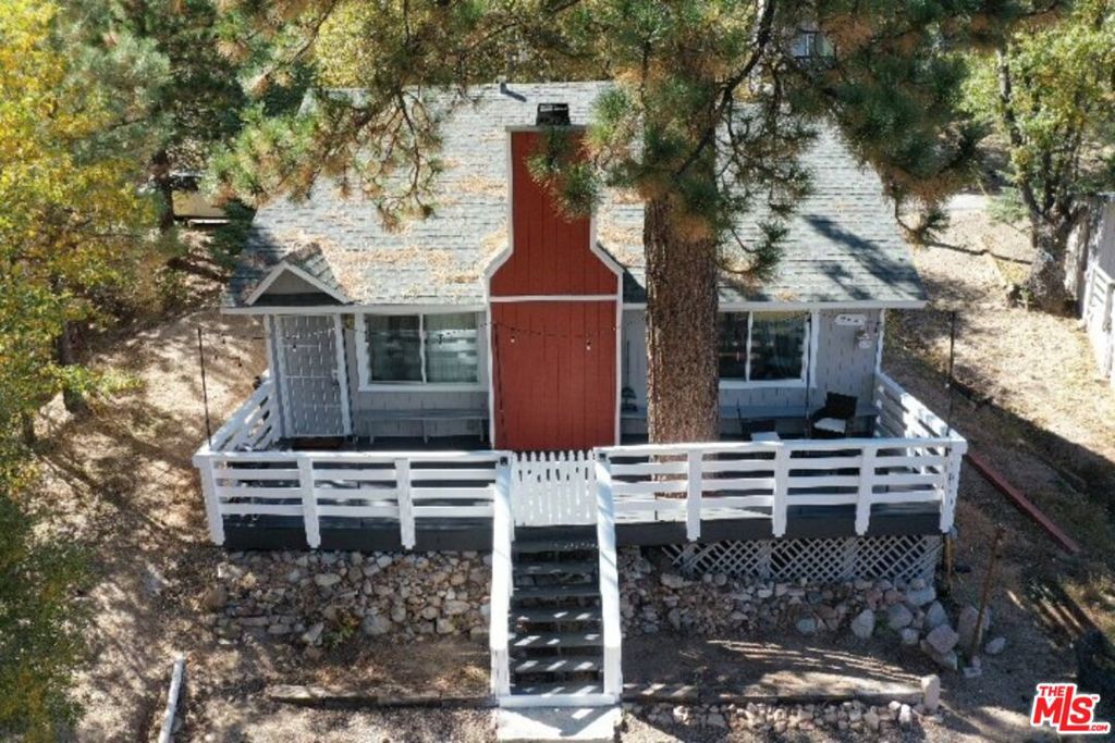 2337 Lookout Drive