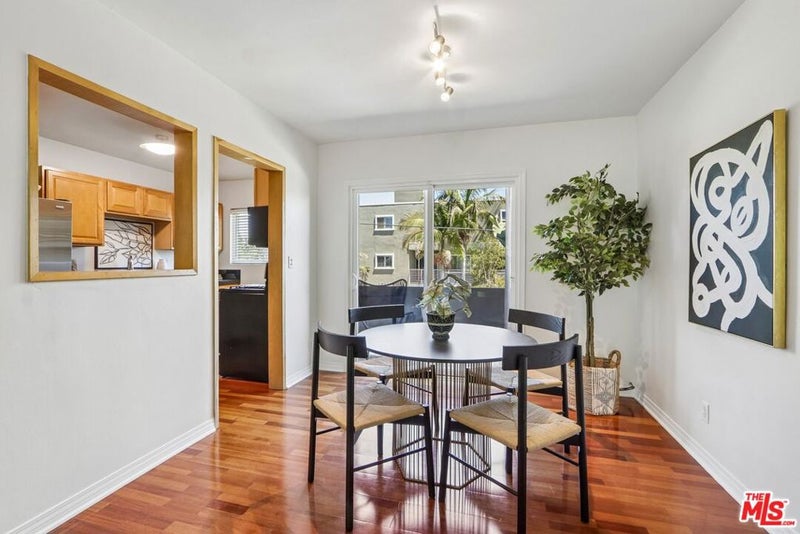 10600 Eastborne Avenue 9