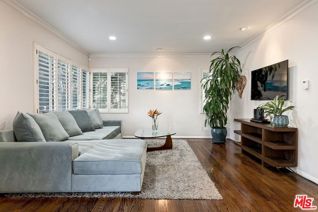 927 20th Street A