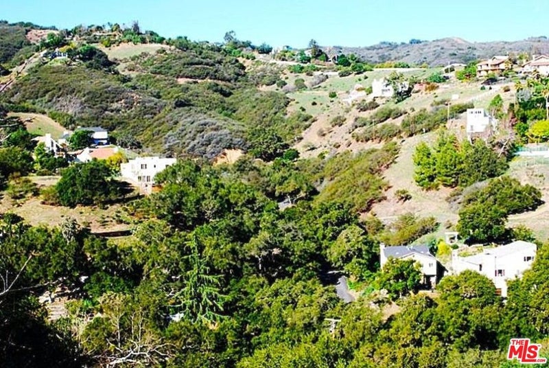 4133 Maguire Drive