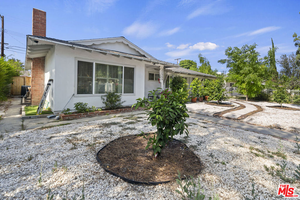 22509 Saticoy Street