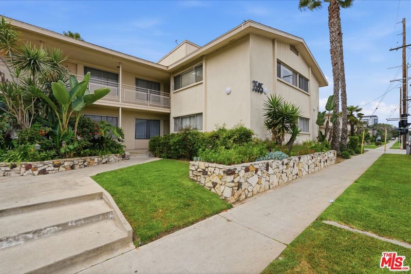 3585 S Sepulveda Boulevard