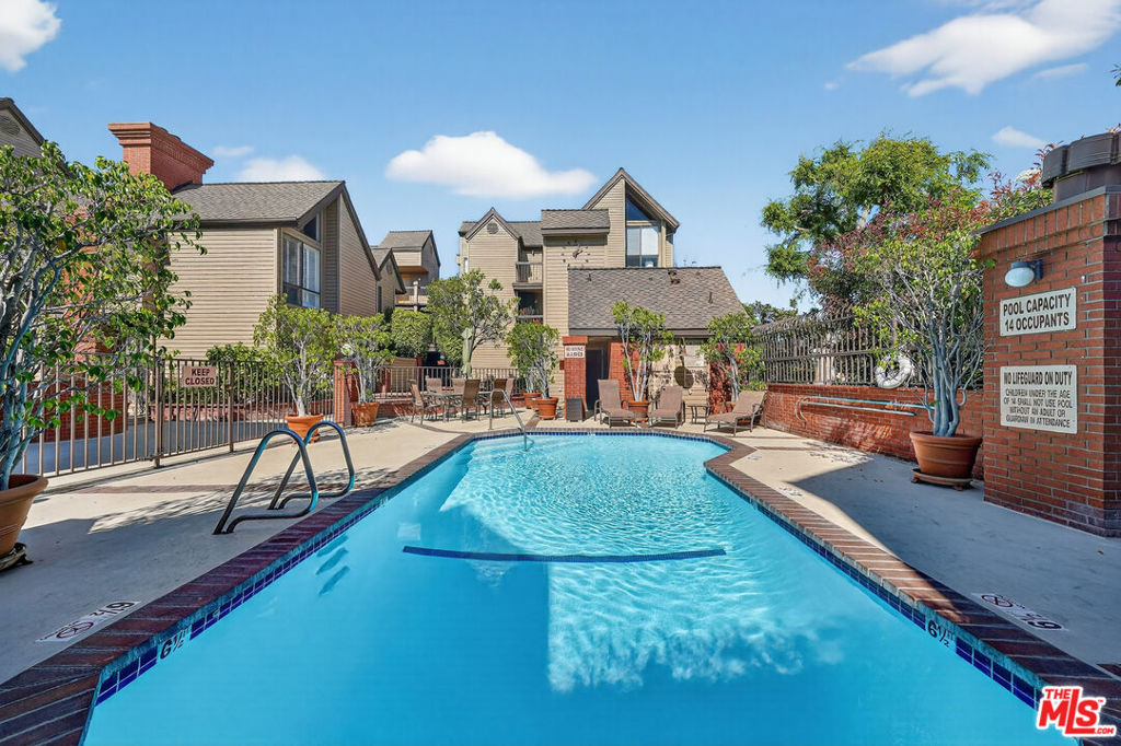 835 S Lucerne Boulevard 105