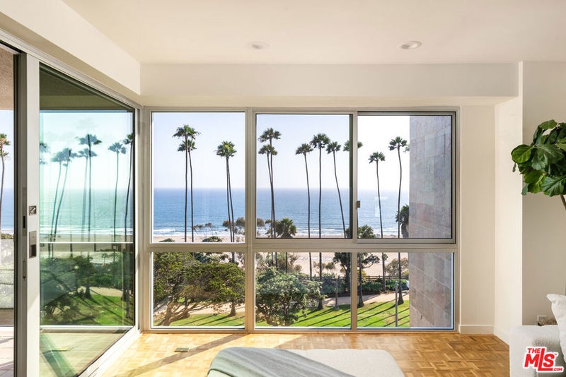 515 Ocean Avenue 701S