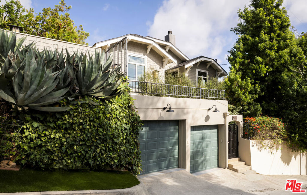 Properties 1 1960 Hillcrest Road