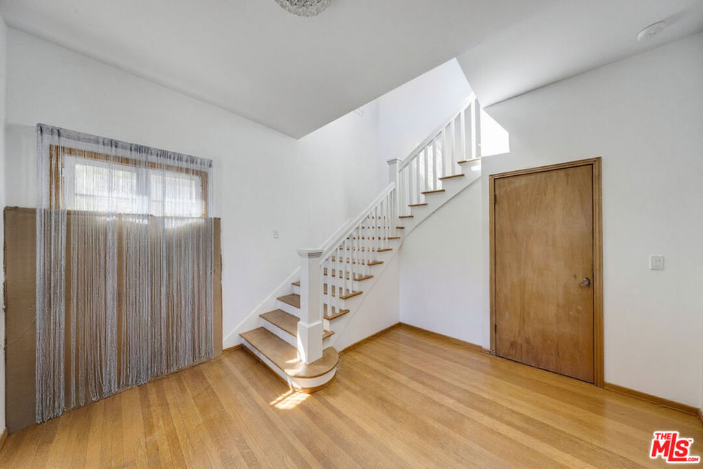Properties 2 1871 Hill Drive