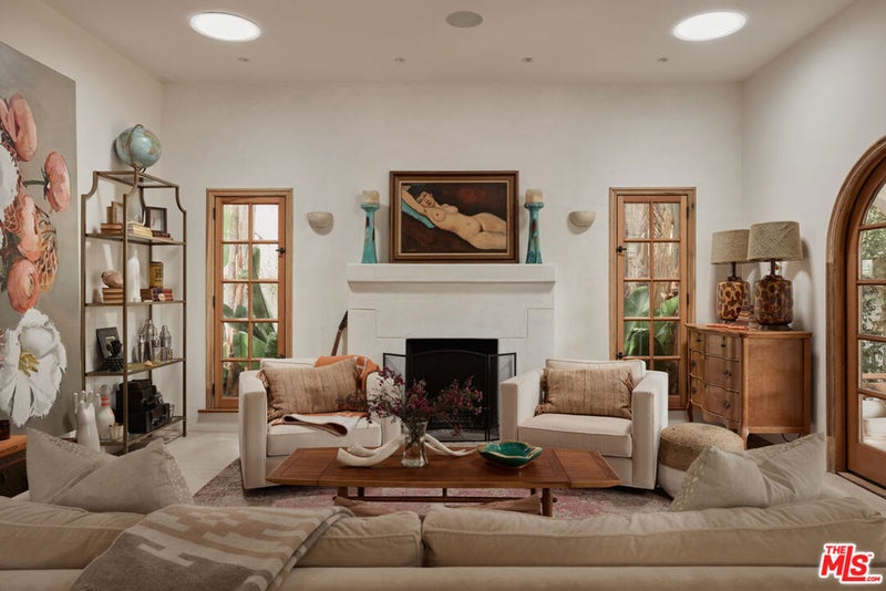 918 N La Jolla Avenue