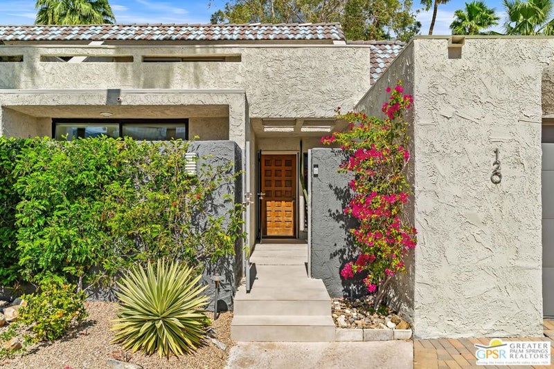 120 E Perlita Circle