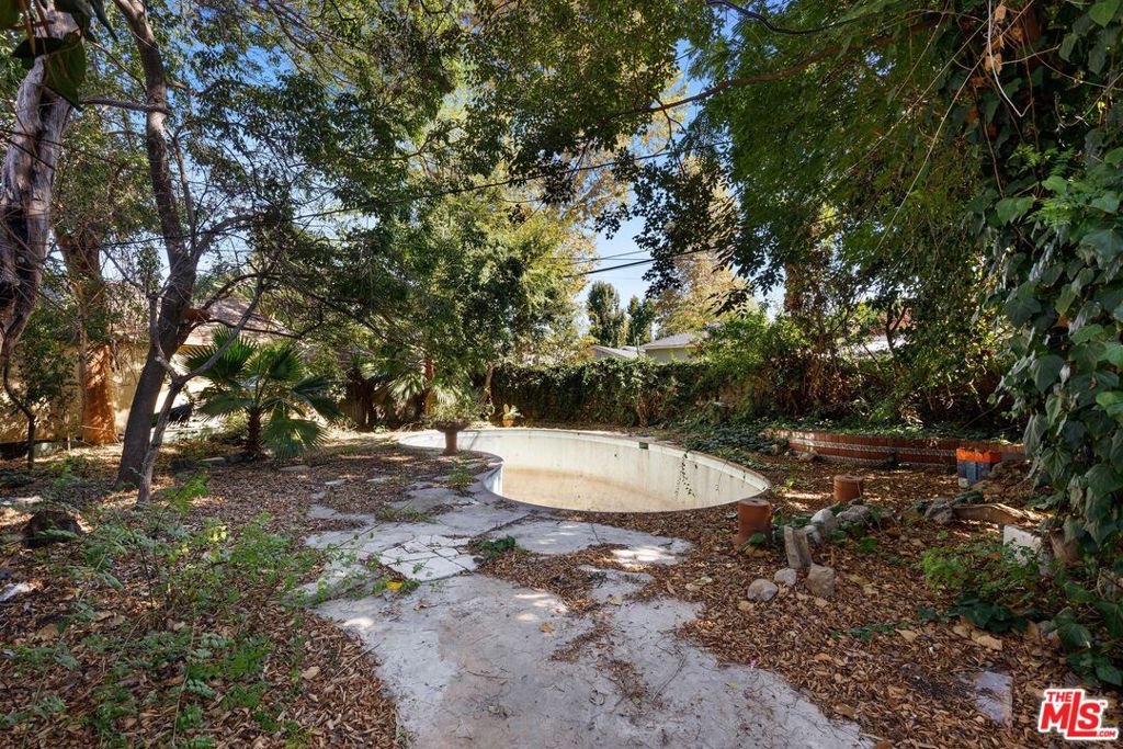 5116 Sunnyslope Avenue