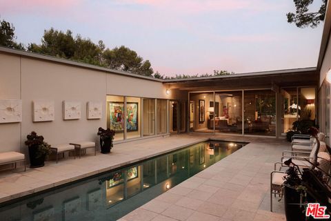 840 N Kenter Avenue Los Angeles CA 90049