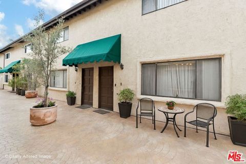 10817 Whipple Street 6 Studio City CA 91602