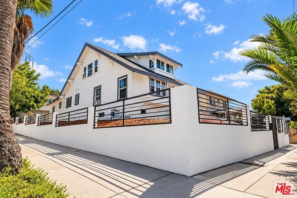 152 N BENTON WAY, LOS ANGELES, CA 90026 - Image 29b049cc40bf5f5cd6daf6be49dfd046/4208541756