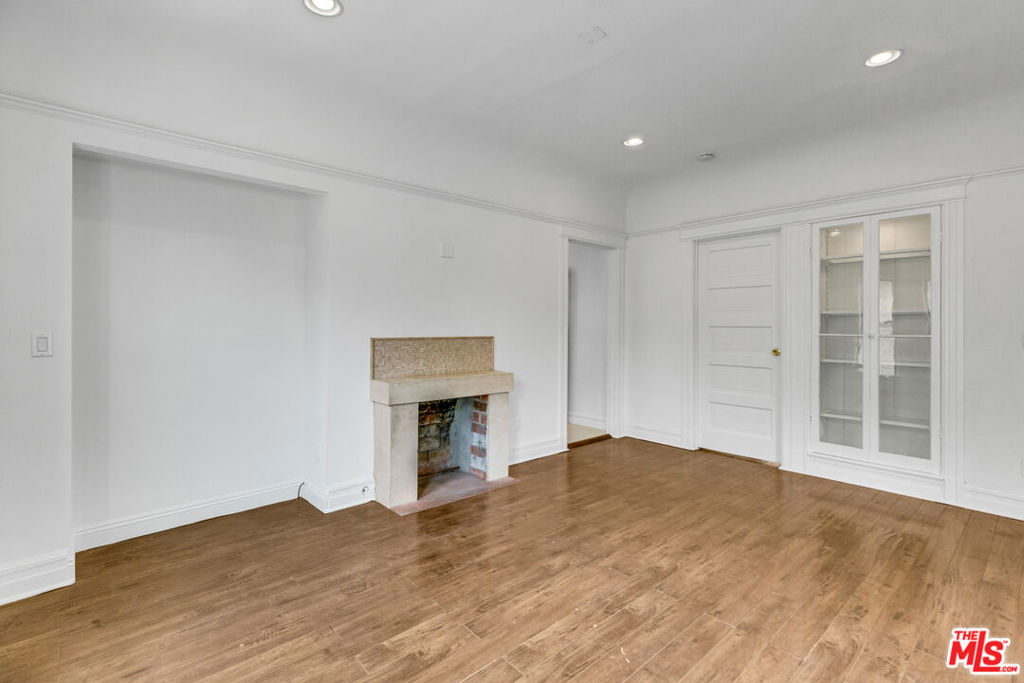 1492 W 28th Street