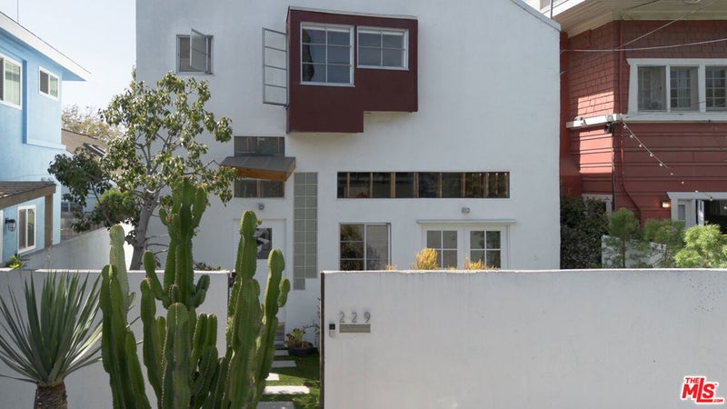 229 San Juan Avenue