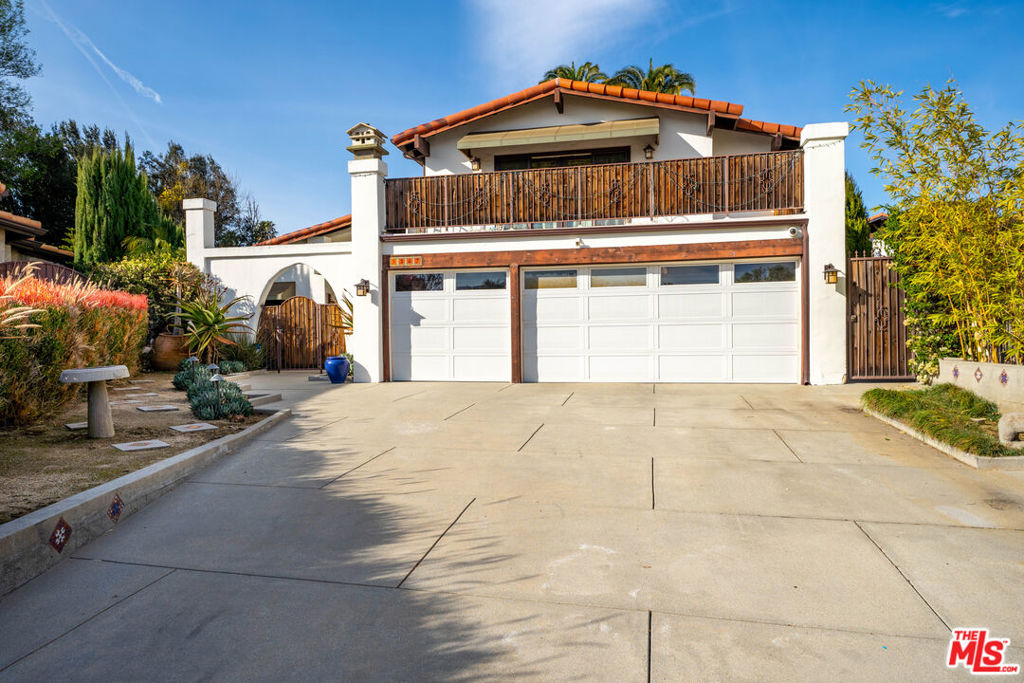 5347 Lockhurst Drive