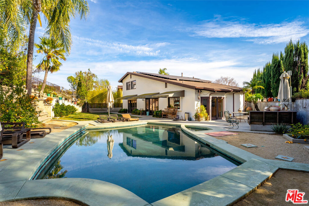 5347 Lockhurst Drive